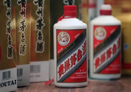 宜宾茅台酒回收宜宾市场风云突变：昔日“液体黄金”现价跌回收难