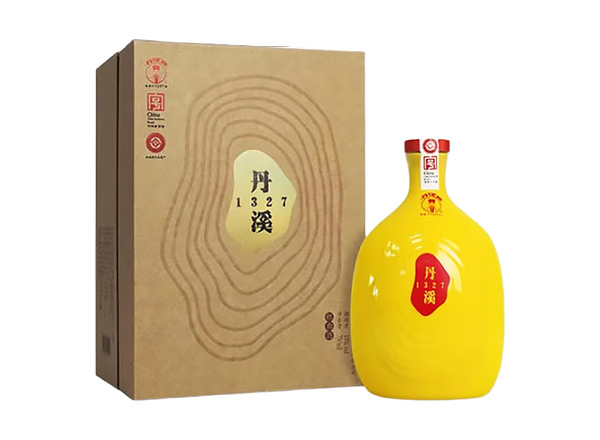 宜宾丹溪黄酒回收丹溪1327红曲黄酒五星黄15年